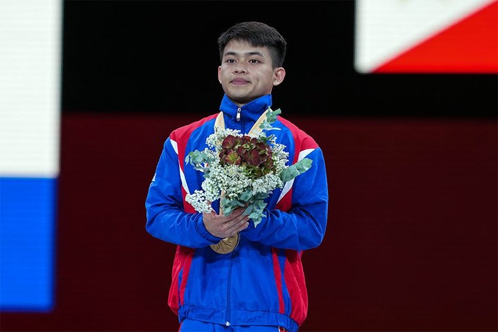 carlos yulo gymastic gold medal