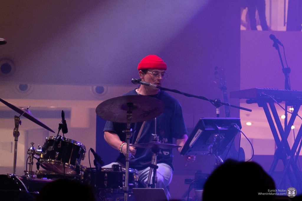 Honne and joan Live in Manila 031