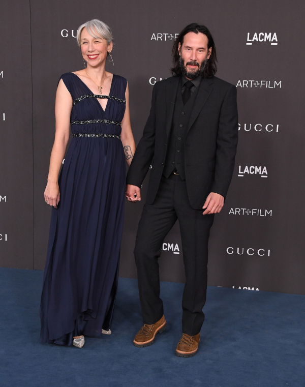 LOOK: Did Keanu Reeves Just Tell the World He Isn't Single By Introducing His New Girlfriend? 1 Keanu Reeves Alexandra Grant