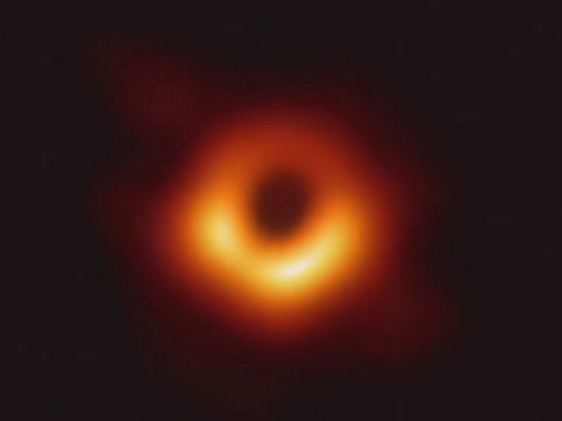 1 first clear photo black hole