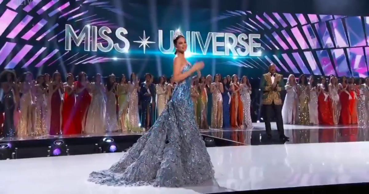 Catriona Gray Mak Tumang Reflection Gown