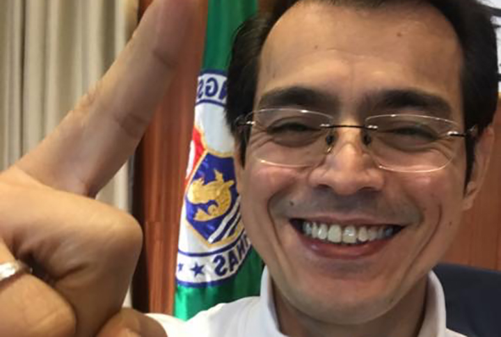Manila officials to donate entire April salary to PGH 1 Isko Moreno