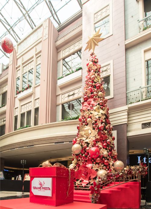 LOOK: This “Instagram-able” Destination in Manila Dazzled This Holiday Season 2 5e0dbd15e922d 5e0dbd15e922fThe Plaza Newport Mall 1.jpg