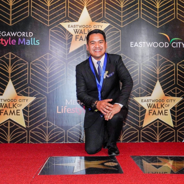 LOOK: These Local Celebrities Just Got Their Walk of Fame Stars! 6 Eastwood Walk of Fame Jiggy Manicad