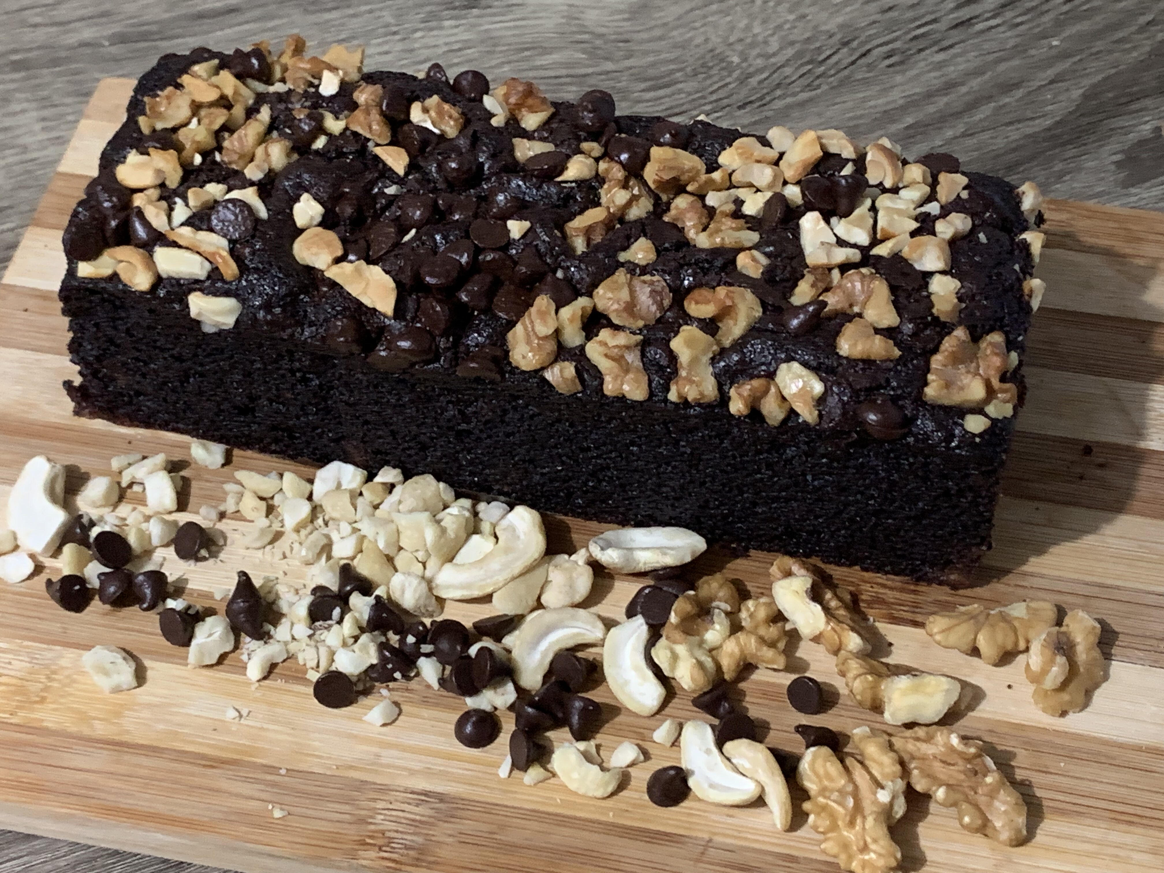 6 Kinds of Banana Cake? Benings Kitchen Has That and More for the Sweet Tooth in You! 1 choco banana benings