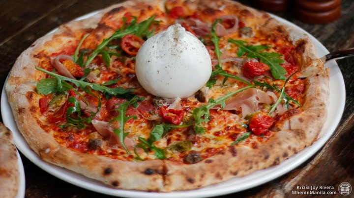 Firehouse Pizza: This New Pizza Place in the South is Making our Pizza-loving Hearts Swoon 7 firehouse pizza 10