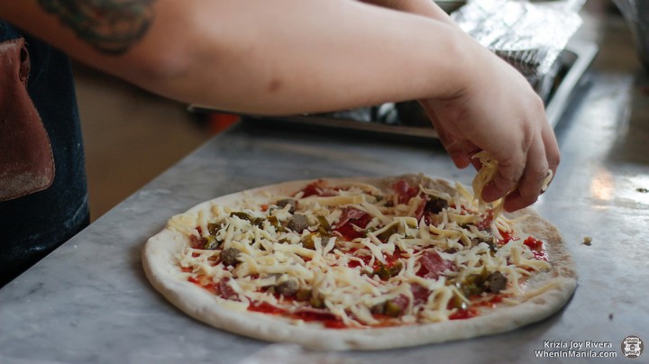 Firehouse Pizza: This New Pizza Place in the South is Making our Pizza-loving Hearts Swoon 2 firehouse pizza 16