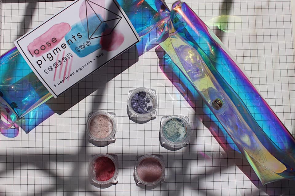 loose pigments