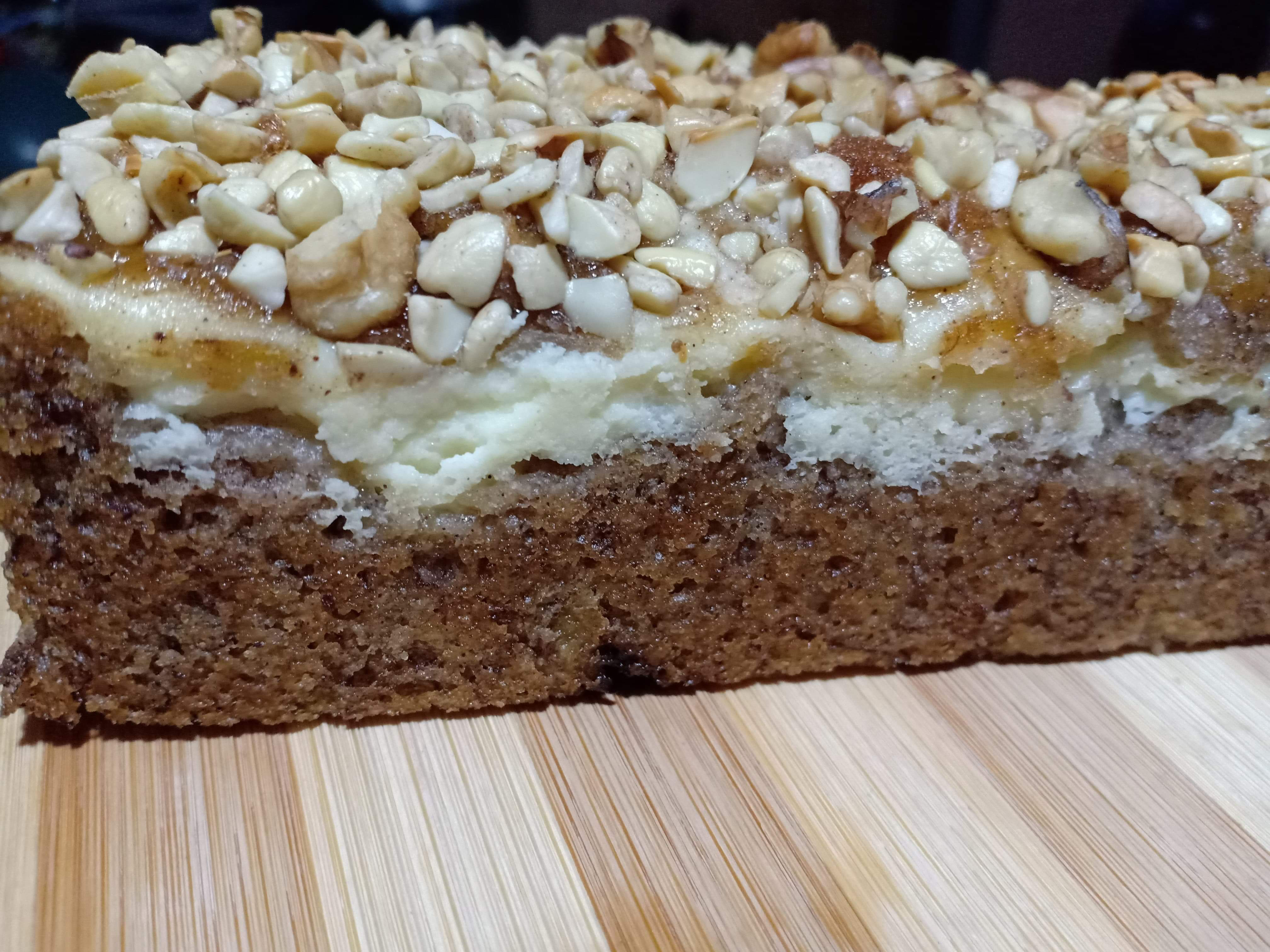 6 Kinds of Banana Cake? Benings Kitchen Has That and More for the Sweet Tooth in You! 2 original banana benings
