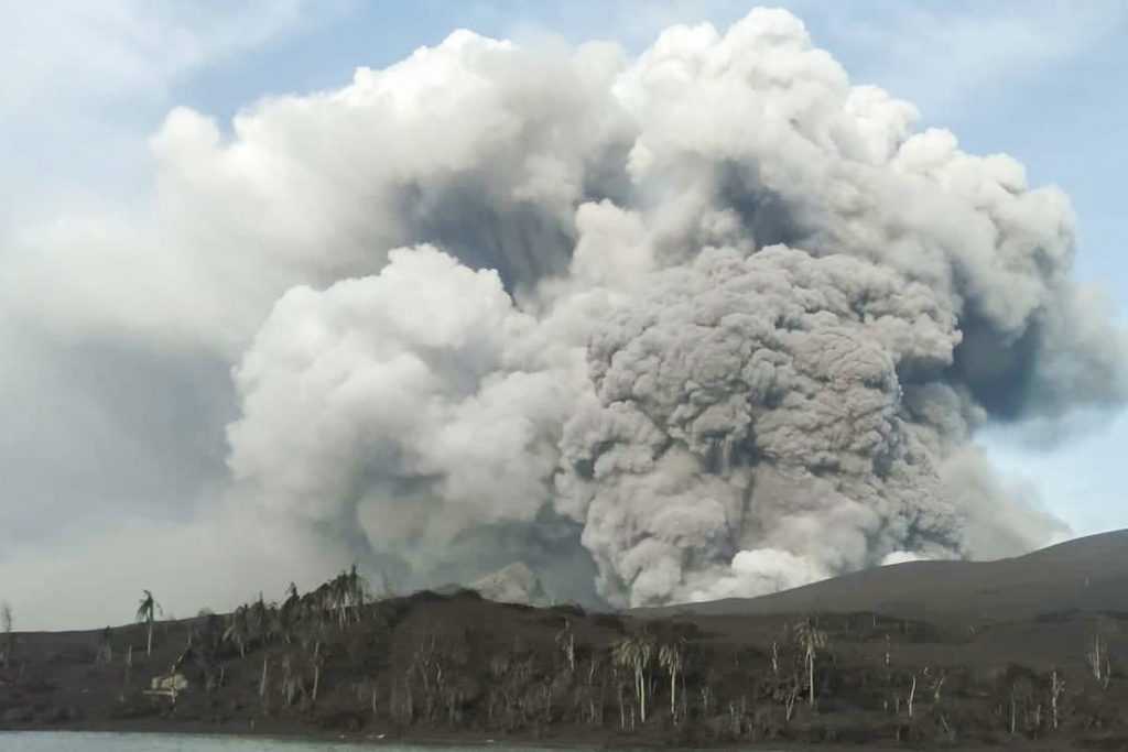 taal volcano eruption 1