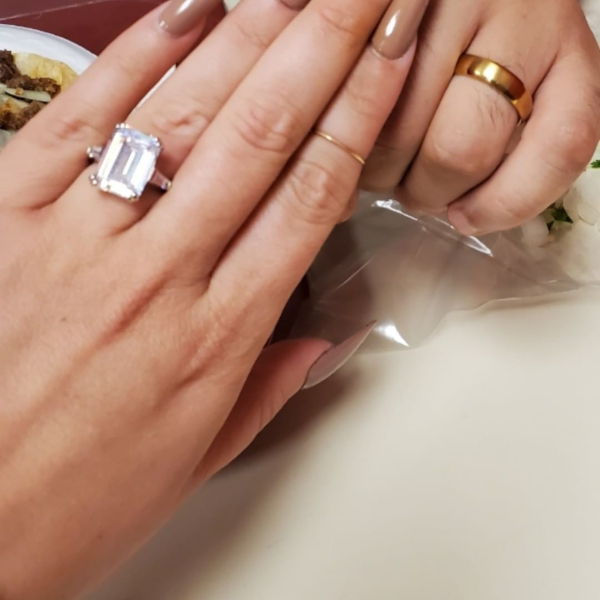 Amanda Bynes engagement ring