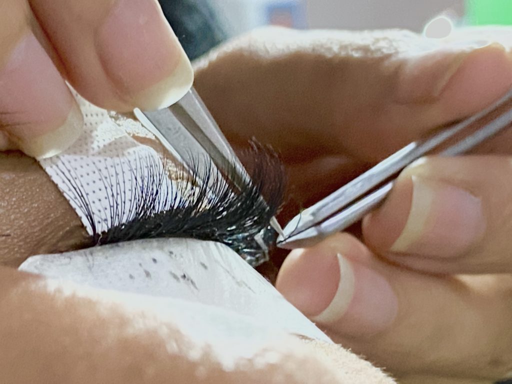 Have Natural-Looking Lash Extensions Ala Celebrity at Ayumi Eyelash Boutique 1 IMG 5461