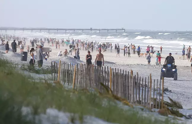 florida beach reopens after lockdown 2