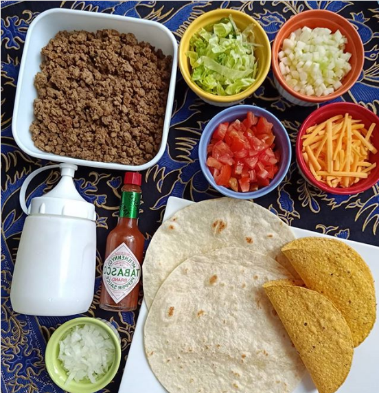 Burrito and Taco with Shawarma Sauce @nanayangge831