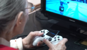 90-year-old who's world's oldest gamer grandma has a special message about  life