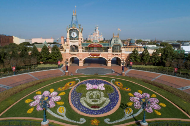 shanghai disneyland