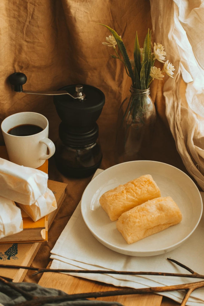Love Cheese? Here's Where You Can Get the Cheesiest Cheese Rolls 3 Bread Lounge Fluffy Cheese Rolls