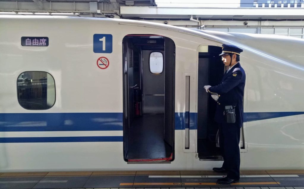 bullet train shinkansen japan