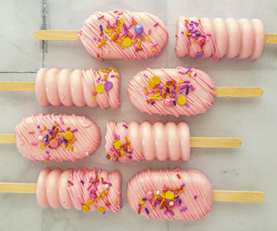 calajola catering cakesicles 1