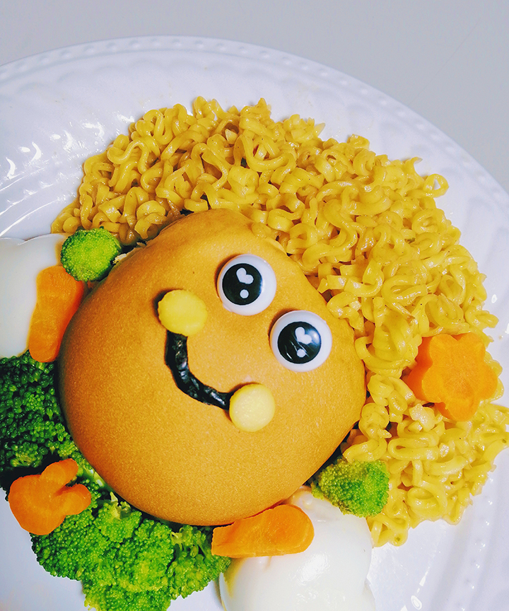 LOOK: This 'Quarantine Bento Momma' Makes Cute Snacks for Her Kids 2 Quarantine Bento Momma 3