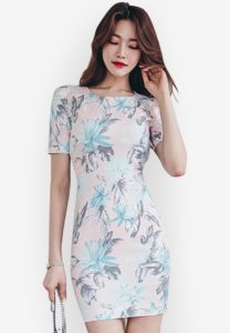 Be the star of your own K-drama with these authentic Korean clothes! 8 floral pink dress