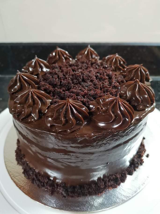 Divines Chocolate Cake