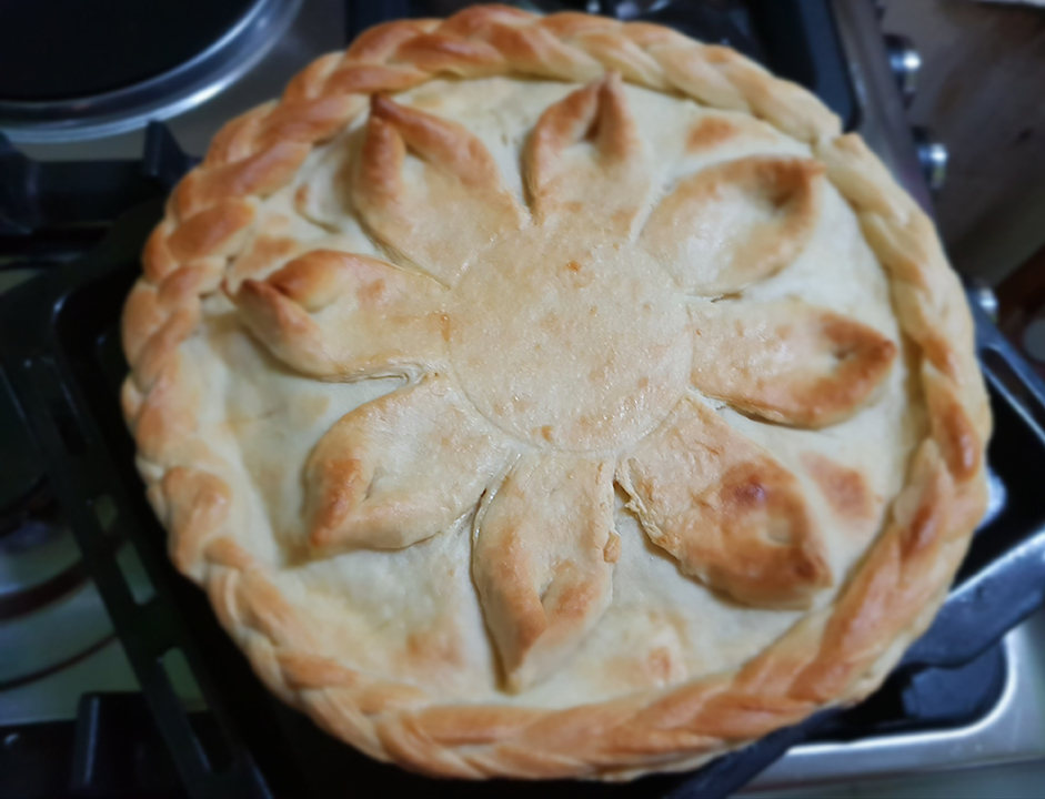 Oven Crafted Bliss Floral Buko Pie