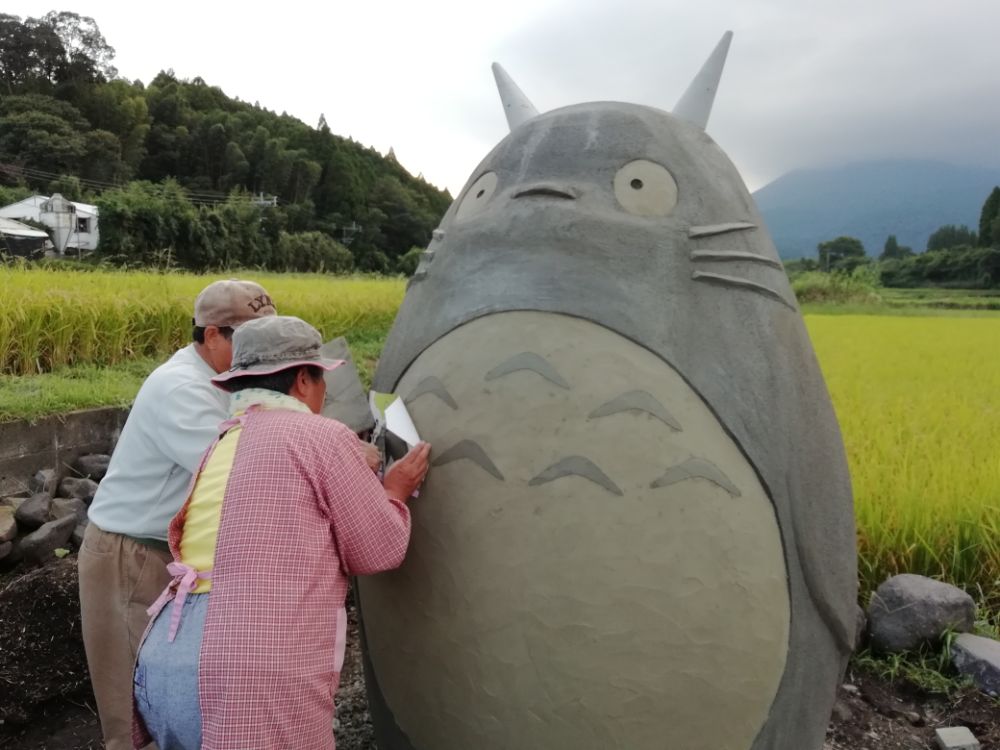 Life-size Totoro statue, Takaharu Town, Miyazaki Japan - My Neighbor Totoro location