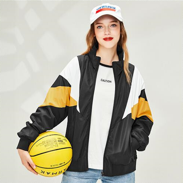 Going shopping? Here are some stylish pieces to add to your closet 9 Contrast Loose Stand Collar Jacket