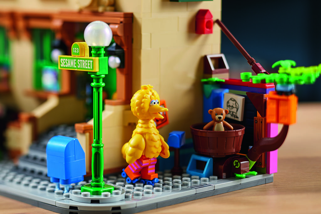 Sesame Street LEGO 4