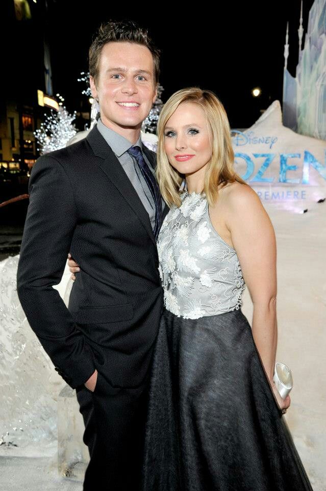 jonathan groff kristen bell