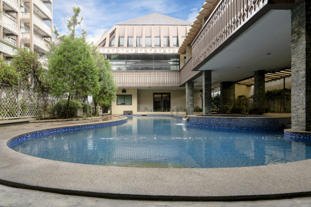 Pine Crest Swimming Pool