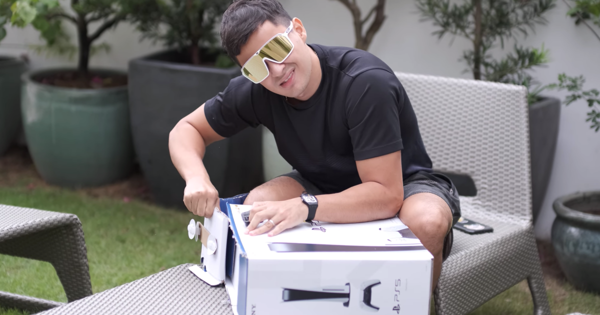 matteo guidicelli unboxing sony playstation 5