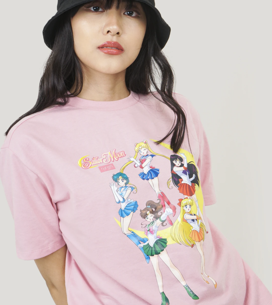 OXGN Sailor Moon Sailor Guardians Oversized T Shirt