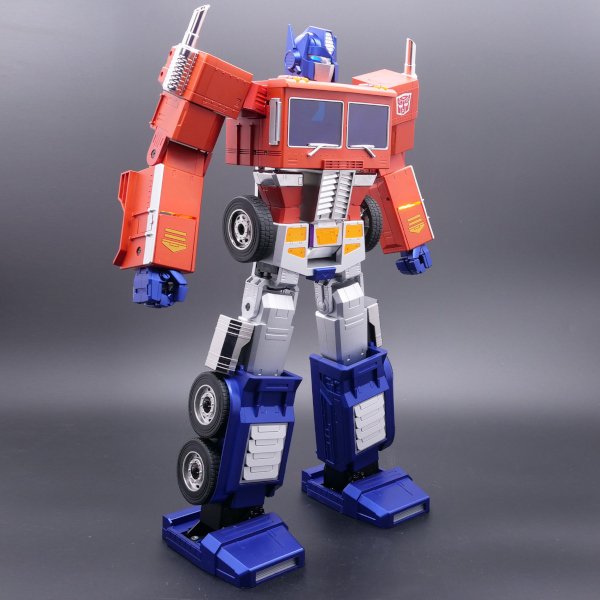 optimus prime hasbro robot
