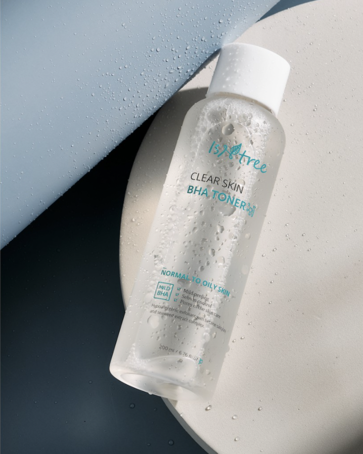 Seek Space: Level Up Your Skincare Routine This Summer 1 ISNTREE Clear Skin BHA Toner