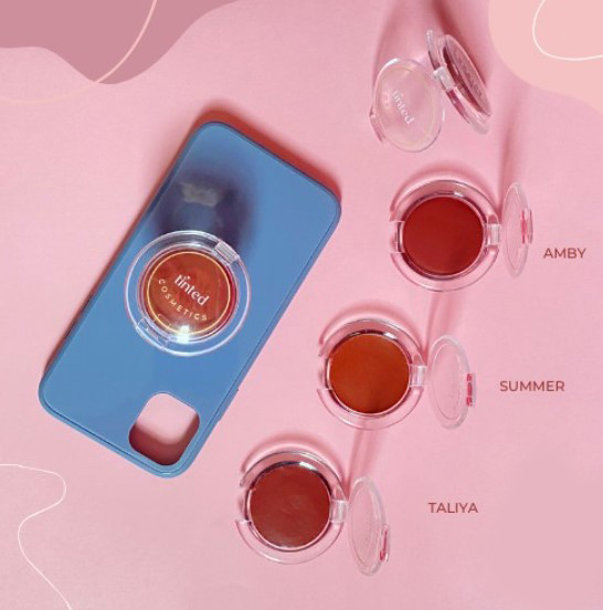 LOOK: This Phone Pop Socket is Also a Lip Tint and Blush 1 pop socket 1