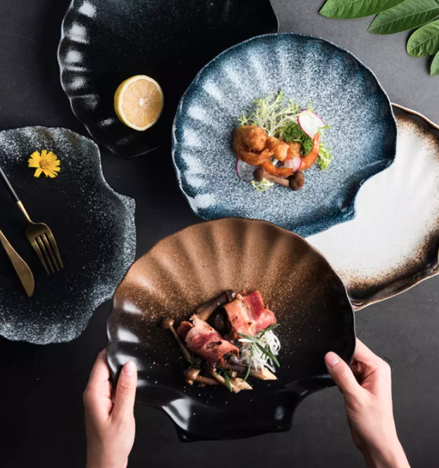These Beach-Inspired Dinnerware Sets Will Brighten Up Your Rainy Days 3 shell plates