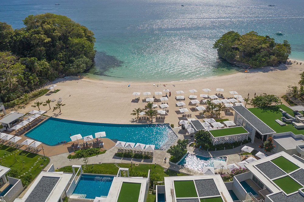 Crimson Resort and Spa Boracay Hotel