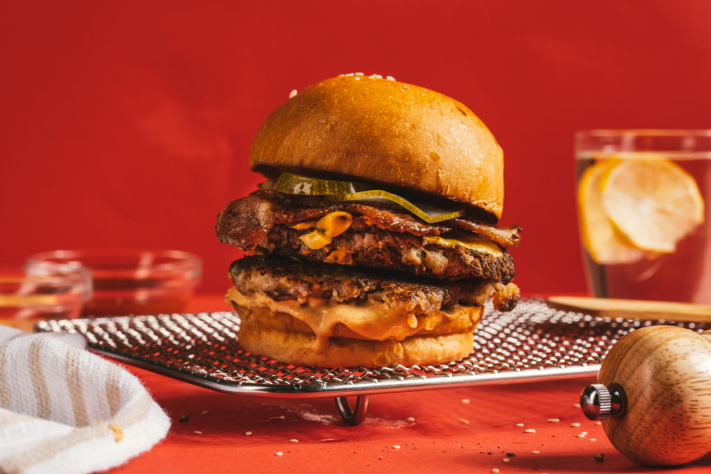11 Cheeseburgers You Need to Try Right Now 8 Ginerals Classics Cheeseburger