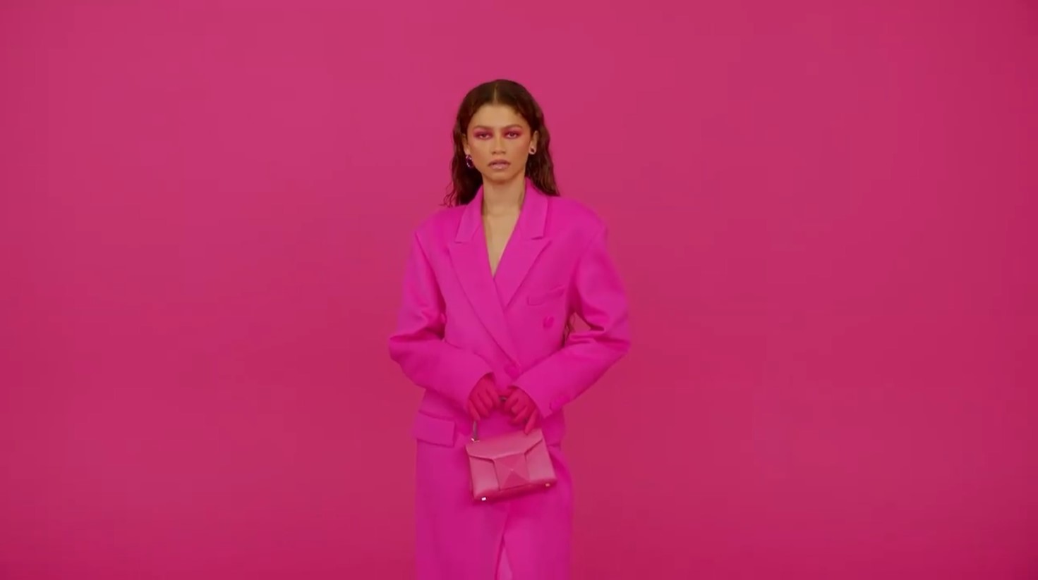 zendaya pink valentino