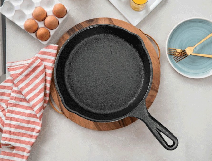 cast iron skillet