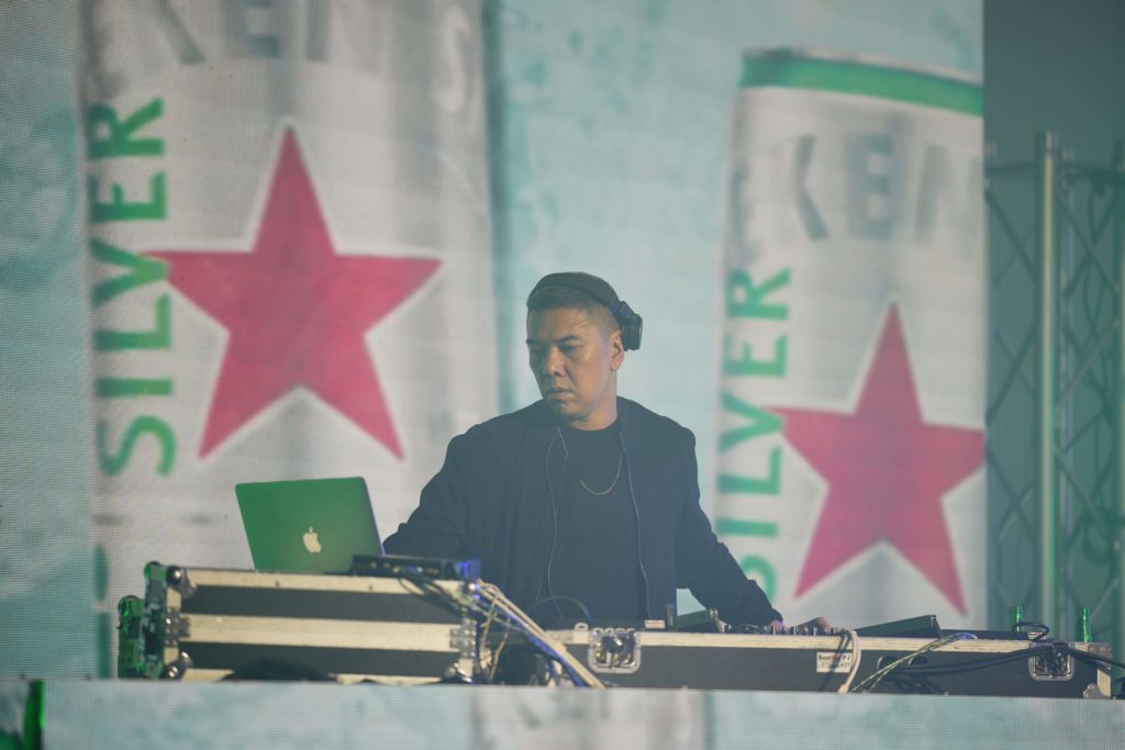 TIME FOR SOMETHING UNEXPECTEDLY SMOOTH: NEW HEINEKEN® SILVER LAUNCHES IN THE PHILIPPINES 2 06 DJ Mars Miranda
