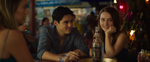 Maxime Bouttier Kaitlyn Dever in TICKET TO PARADISE