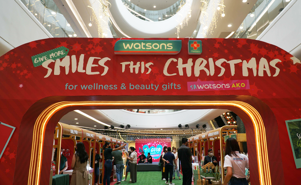 Watsons Give More Smile This Christmas