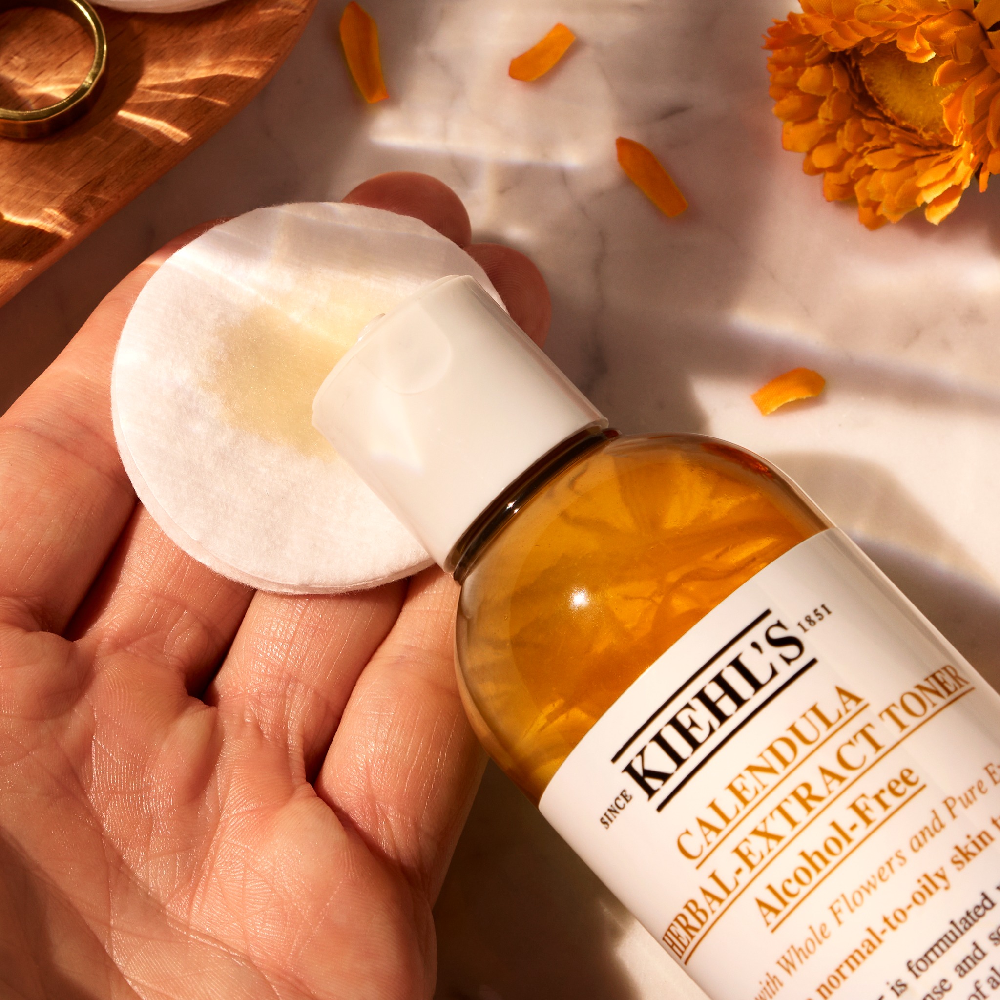 You Can Now Shop Kiehl’s Best-Selling Retinol Daily Micro-Dose Serum on Shopee