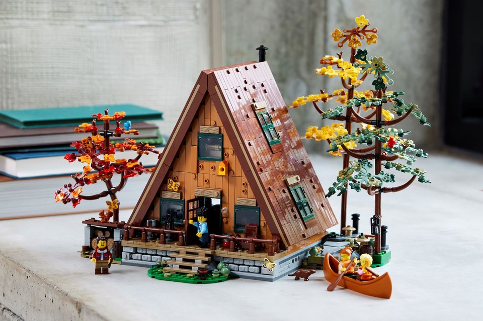 Mindfulness LEGO Kits for Adults LEGO A Frame Cabin