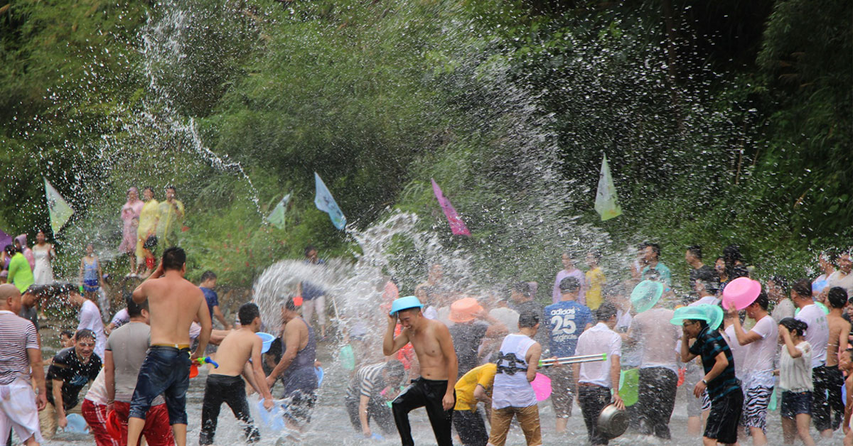 Fun water fight in Thailand!