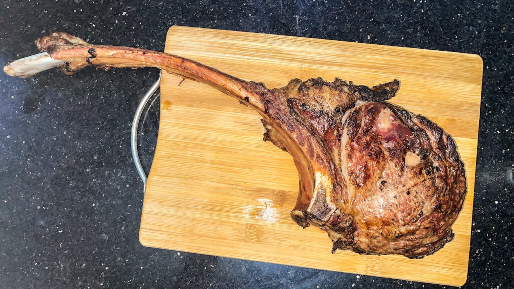 Preparing a Nice Meal? Here’s Where to Buy USDA Tomahawk Steaks in the