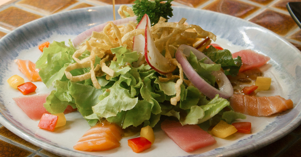 Salmon & Tuna Salad (THB 250)
